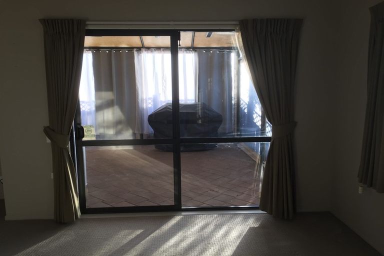 Property details for 66 Blackwood Drive, Wattle Downs, Auckland, 2103