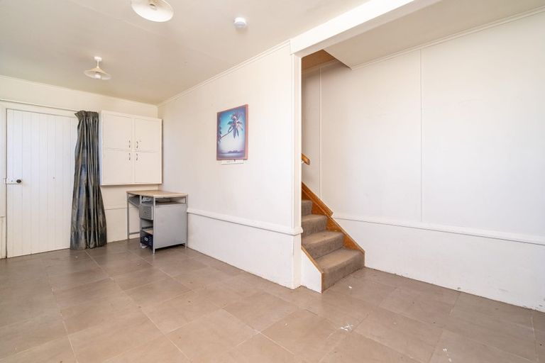 Photo of property in 27 Hanlon Street, Halfway Bush, Dunedin, 9010