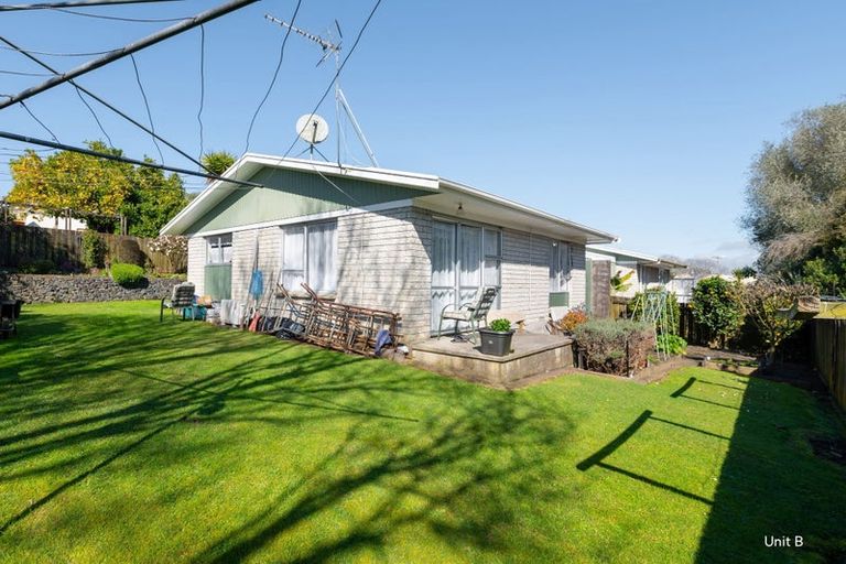 Photo of property in 108a&b Forest Lake Road, Forest Lake, Hamilton, 3200