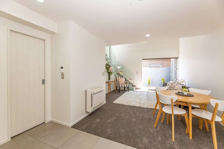 Photo of property in 172 Strickland Street, Sydenham, Christchurch, 8023