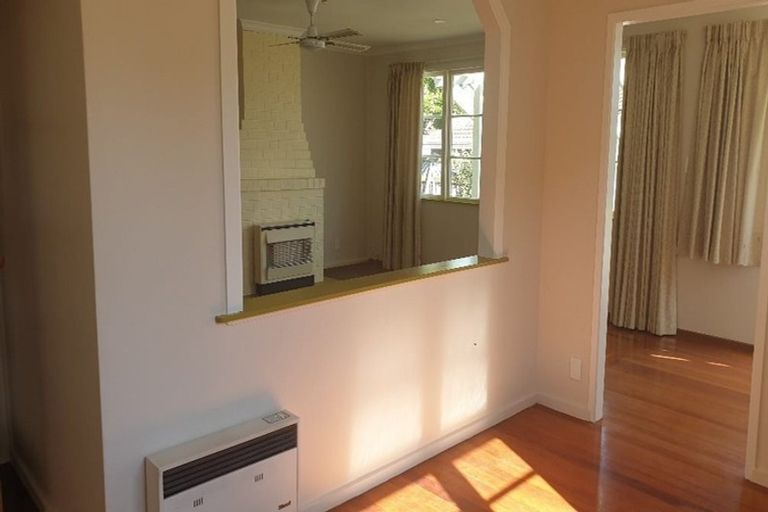 Photo of property in 1/5 Fenwick Avenue, Milford, Auckland, 0620