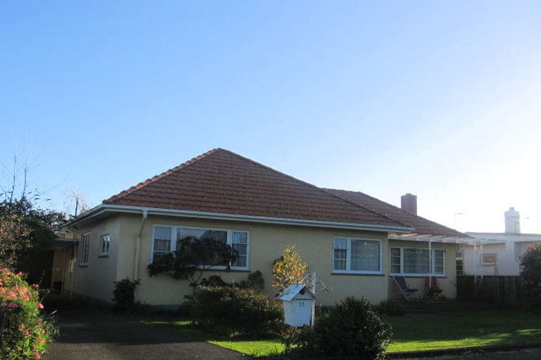 Photo of property in 11 Karamu Avenue, Takaro, Palmerston North, 4410