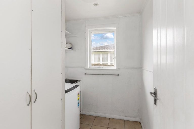 Photo of property in 16 Old Wairoa Road, Papakura, 2110