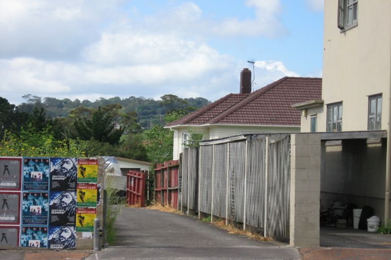 Photo of property in 1088 Great North Road, Point Chevalier, Auckland, 1022