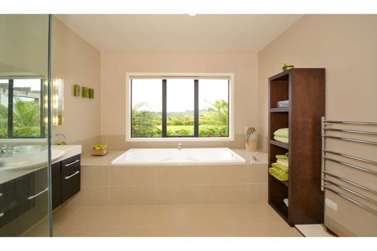 Photo of property in 109 Te Kowhai Point Road, Kerikeri, 0294