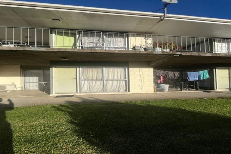 Photo of property in 1 Ihaka Place, Papatoetoe, Auckland, 2104