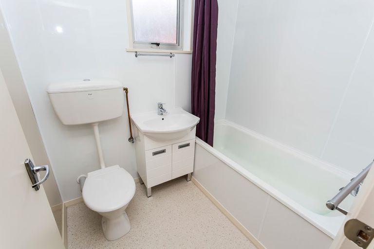 Photo of property in 6/171 Bay View Road, South Dunedin, Dunedin, 9012