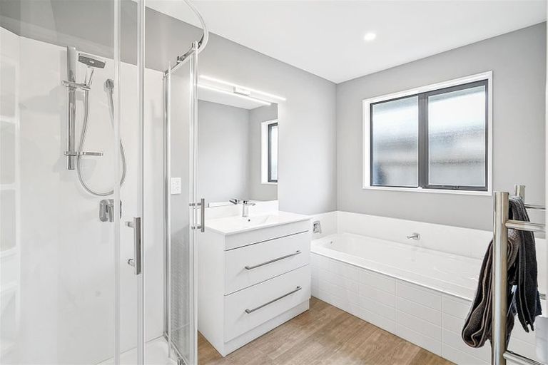 Photo of property in 10 Doppler Place, Wigram, Christchurch, 8042