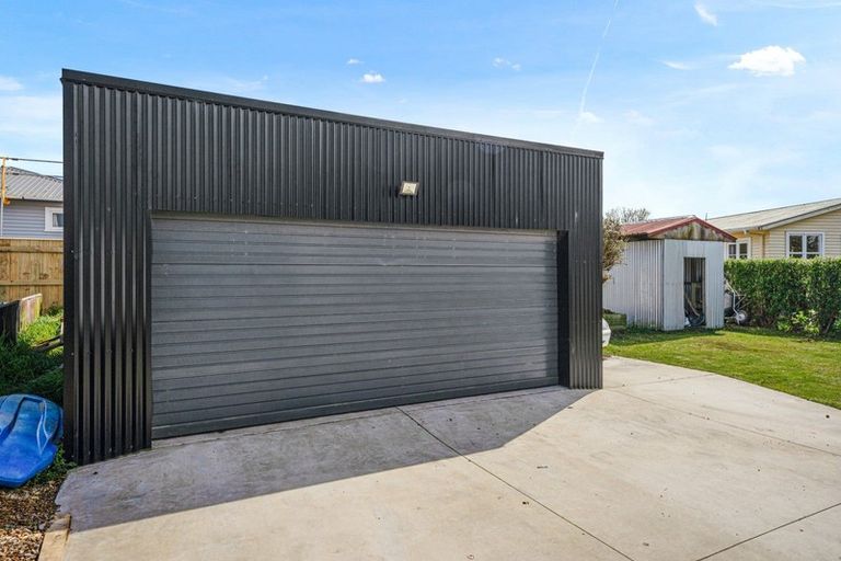 Photo of property in 64 Cloten Road, Stratford, 4332