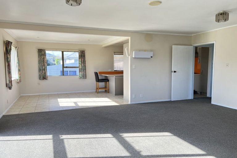 Photo of property in 31 Marendellas Drive, Bucklands Beach, Auckland, 2014