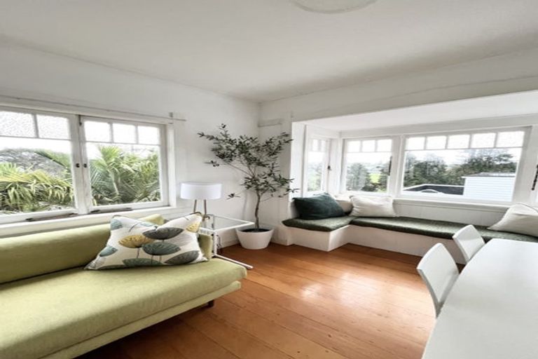 Photo of property in 2/24 West End Road, Herne Bay, Auckland, 1022