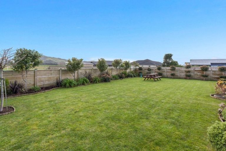Photo of property in 24 Debenham Drive, Whitianga, 3510