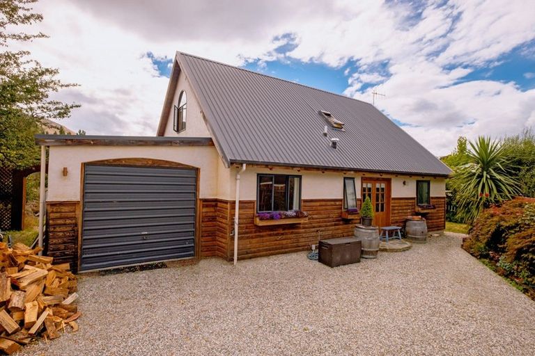 Photo of property in 72a Bills Way, Wanaka, 9305