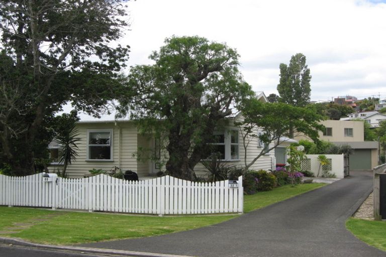 Photo of property in 33 Beach Road, Manly, Whangaparaoa, 0930