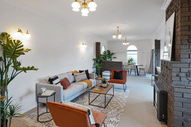 Photo of property in 2 Budleigh Street, Frankleigh Park, New Plymouth, 4310