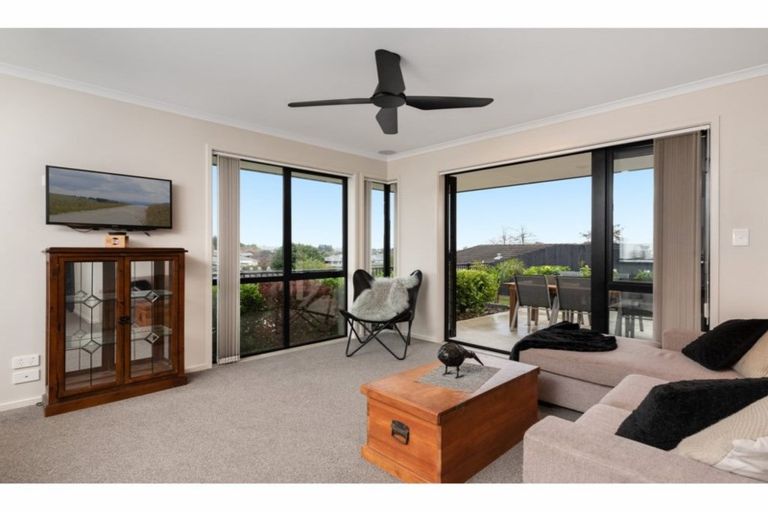 Photo of property in 11 Bernies Way, Ohauiti, Tauranga, 3112