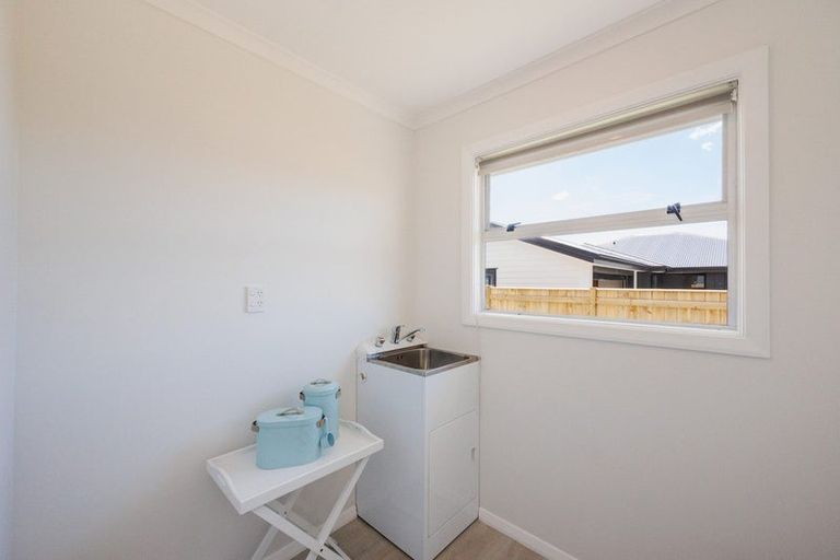 Photo of property in 5 Belvedere Crescent, Takaro, Palmerston North, 4412