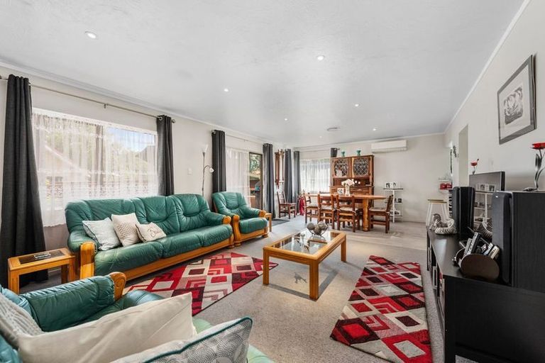 Photo of property in 12 Donegal Grove, Birchville, Upper Hutt, 5018