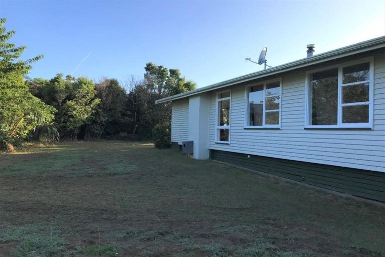 Photo of property in 103 Oxford Road, Okato, 4335