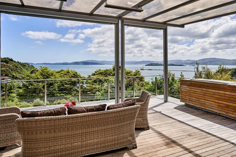 Photo of property in 13a Walter Road, Lowry Bay, Lower Hutt, 5013