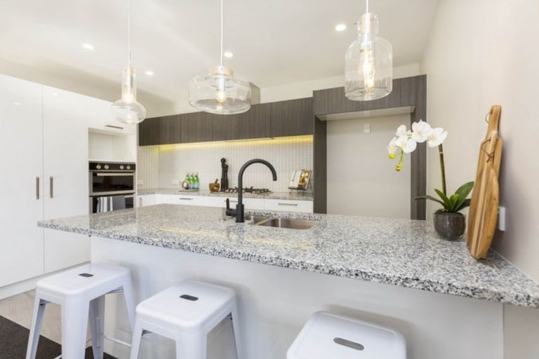 Photo of property in 1/10 Victoria Street, Pukekohe, 2120