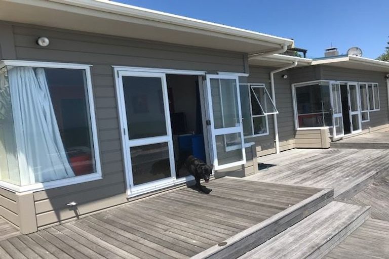 Photo of property in 113 Rosetta Road, Raumati South, Paraparaumu, 5032