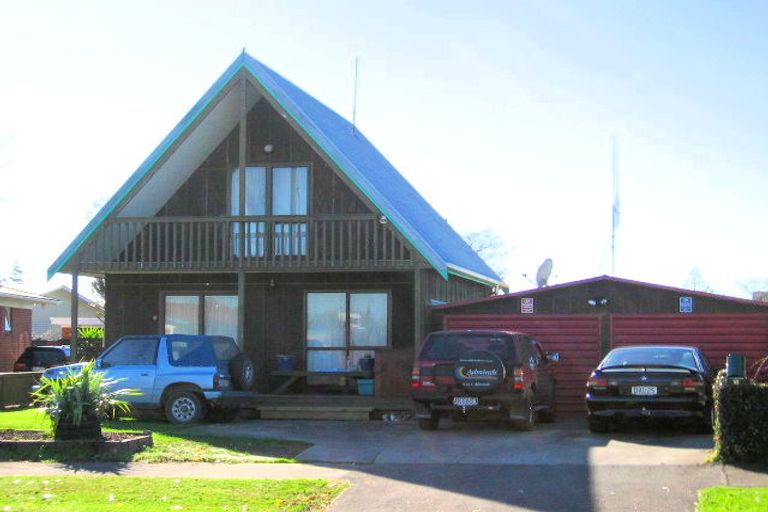 Photo of property in 16 Forsyth Street, St Andrews, Hamilton, 3200