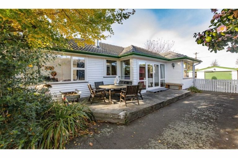 Photo of property in 72 Wingate Street, Redwood, Christchurch, 8051