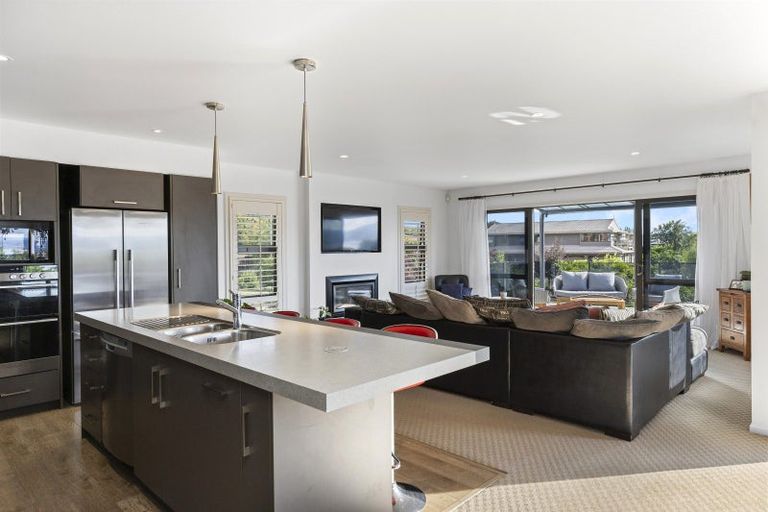 Photo of property in 2 Cherry Lane, Acacia Bay, Taupo, 3330