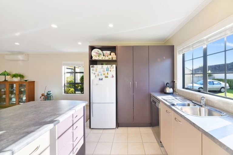Photo of property in 31 Espalier Drive, Henderson, Auckland, 0612