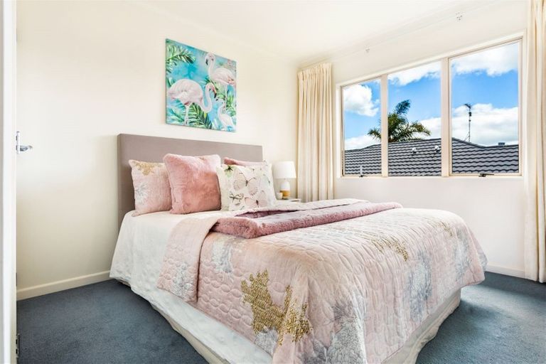 Photo of property in 20 Arlose Place, Westgate, Auckland, 0614