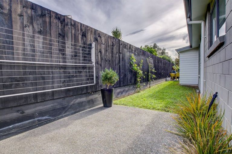 Photo of property in 1/6 Landell Place, Harrowfield, Hamilton, 3210