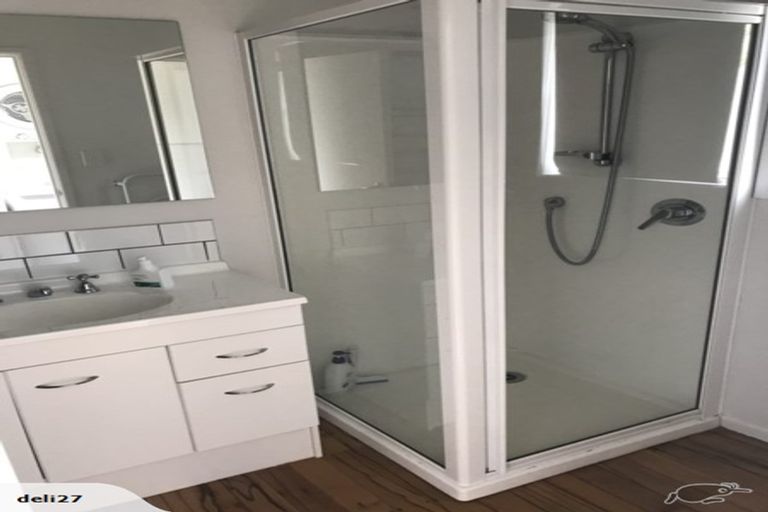 Photo of property in 53 William Street, Waikanae Beach, Waikanae, 5036