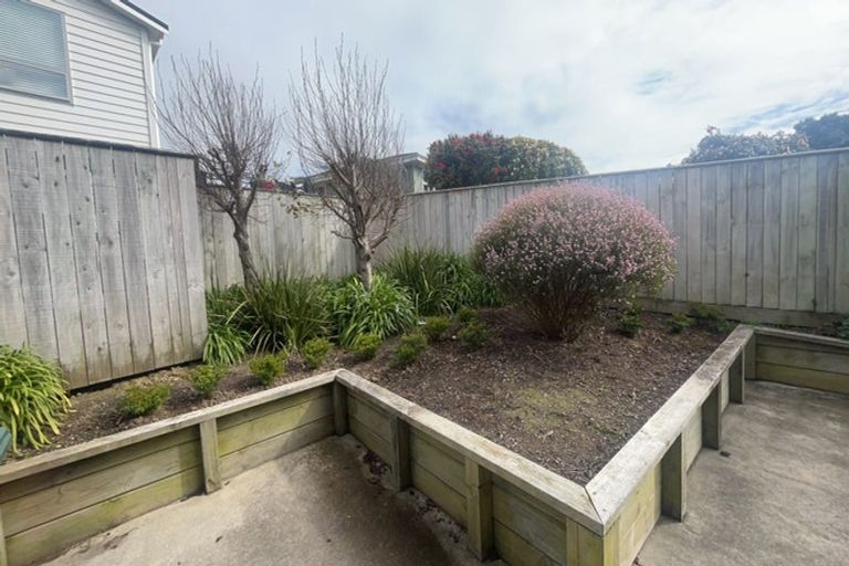 Photo of property in 8a Opapa Street, Titahi Bay, Porirua, 5022