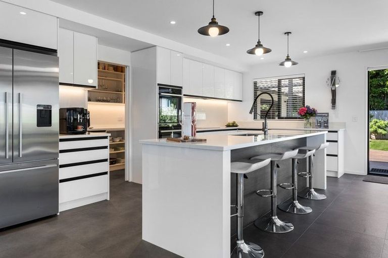 Photo of property in 5 Chatsworth Avenue, Rangiora, 7400