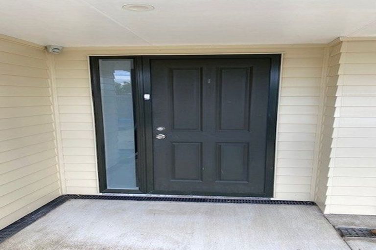 Photo of property in 67a Birkdale Road, Birkdale, Auckland, 0626