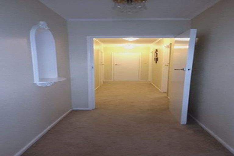 Photo of property in 177 Broderick Road, Johnsonville, Wellington, 6037