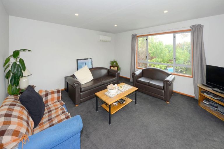 Photo of property in 27 Dunoon Place, Woolston, Christchurch, 8062