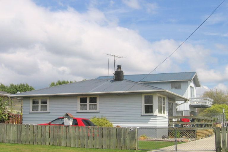 Photo of property in 19 Elliott Crescent, Owhata, Rotorua, 3010