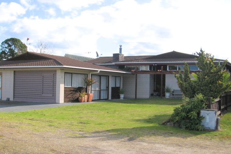 Photo of property in 12 Bell Road, Pauanui, Hikuai, 3579