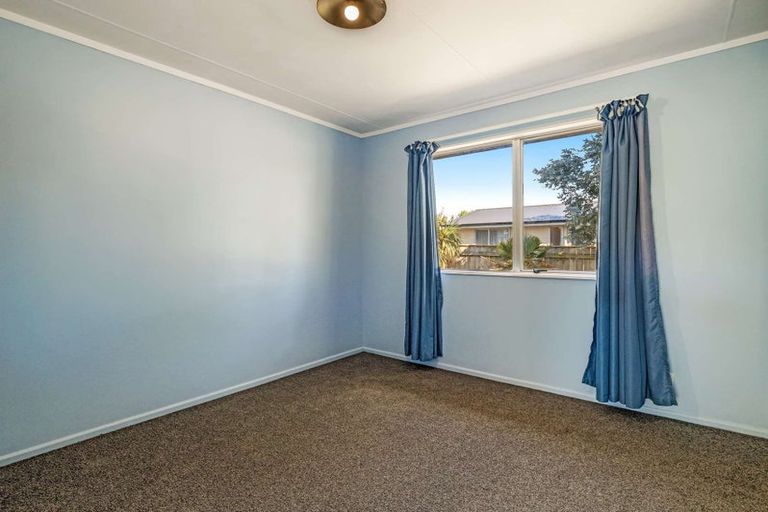 Photo of property in 7 Karyn Street, Castlecliff, Whanganui, 4501