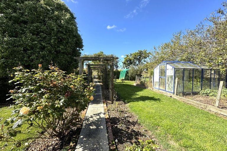 Photo of property in 4 Hinahina Road, Owaka, 9586