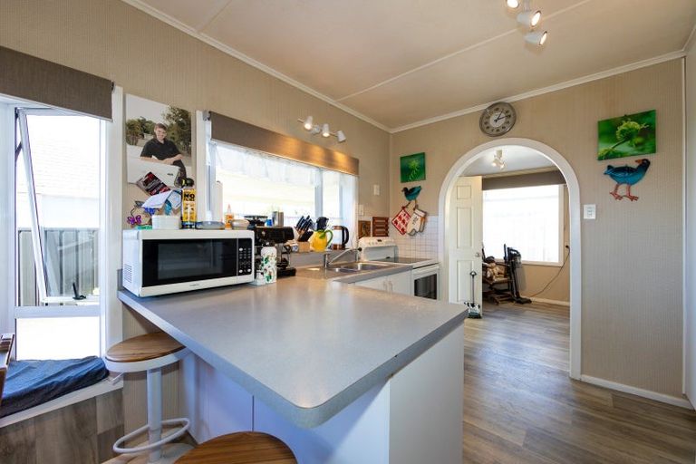 Photo of property in 22 White Street, Taradale, Napier, 4112