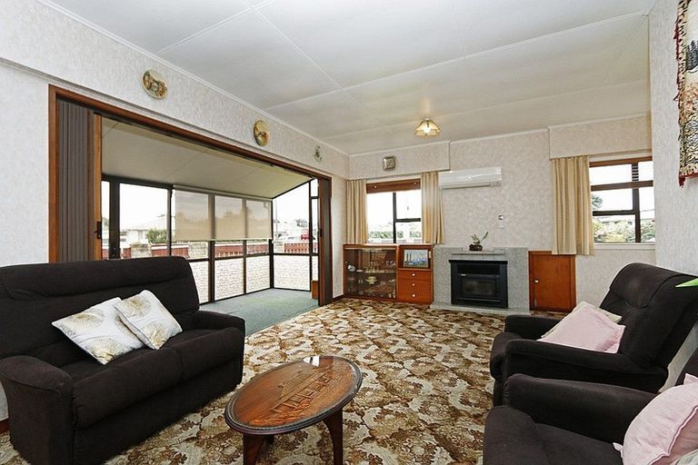 Photo of property in 55 Fox Street, Opunake, 4616