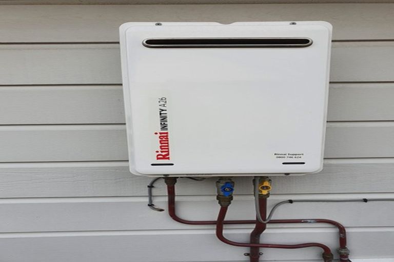 Photo of property in 2/50 Birdwood Road, Waterloo, Lower Hutt, 5011