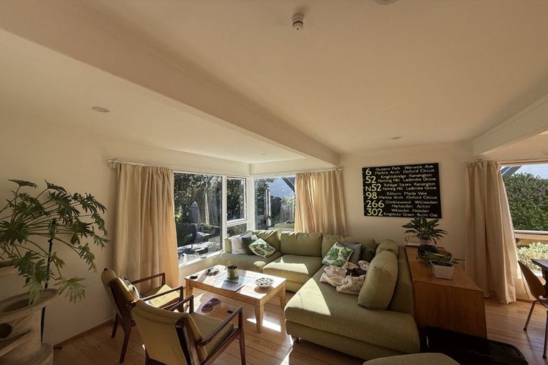 Photo of property in 27a Izard Road, Khandallah, Wellington, 6035
