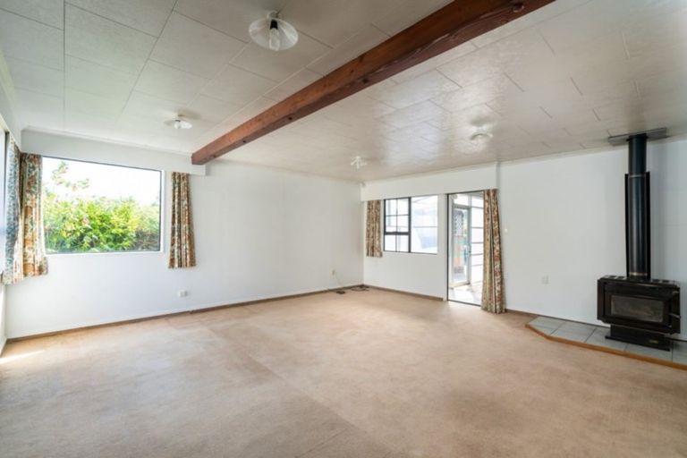 Photo of property in 2/80 Hinemoa Avenue, Taupo, 3330