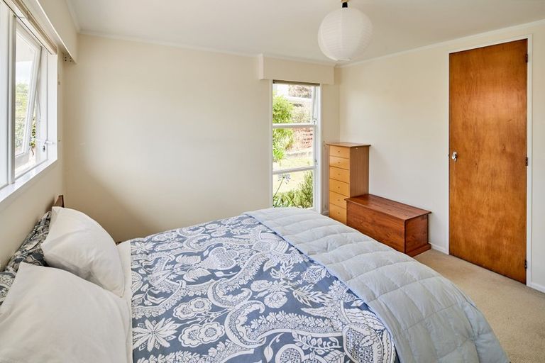 Photo of property in 2 Cranwell Street, Churton Park, Wellington, 6037