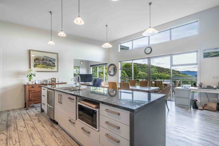 Photo of property in 2390 Owaka Highway, Katea, Balclutha, 9271