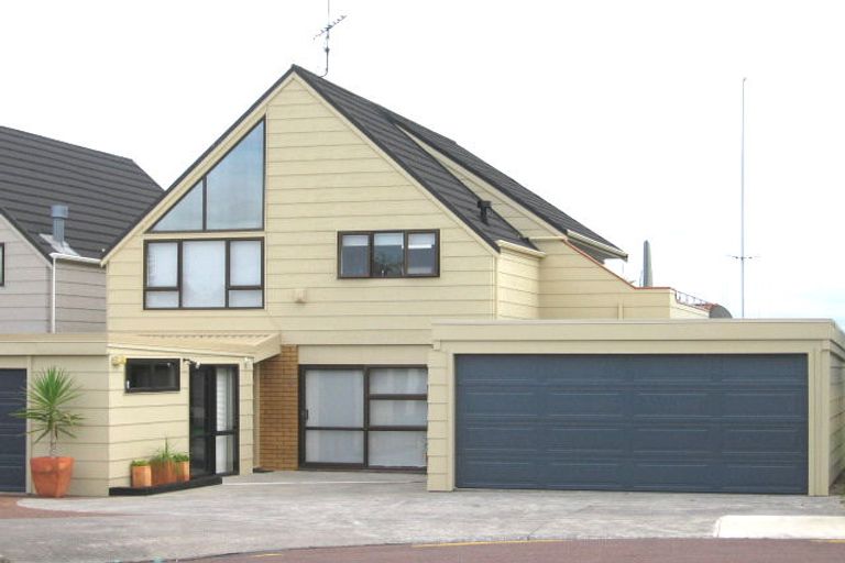 Photo of property in 1/7 Pegasus Place, Half Moon Bay, Auckland, 2012